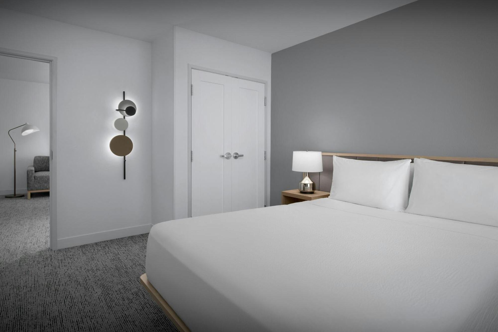 Towneplace Suites By Marriott Fort Myers Gulf Coast Exterior photo